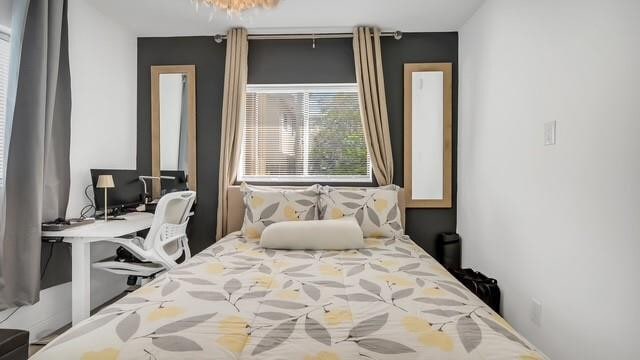 Building Photo - 2907 NE 8th Terrace