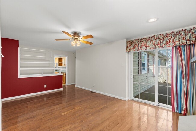 Building Photo - 4685 Colima Ct