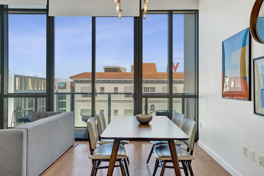 Building Photo - 1220 17th St