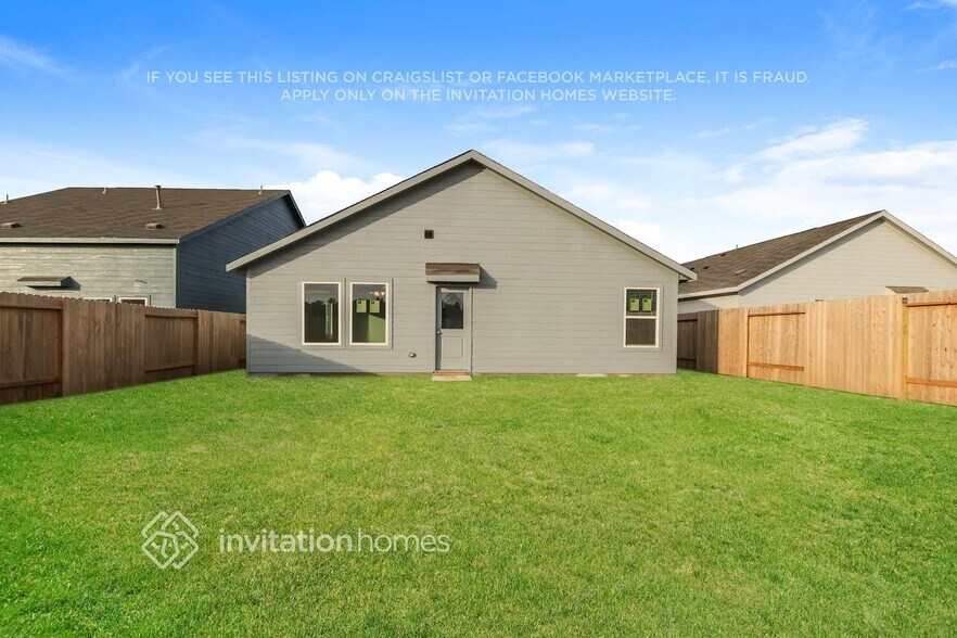 Building Photo - 16473 Blossom Grv Dr