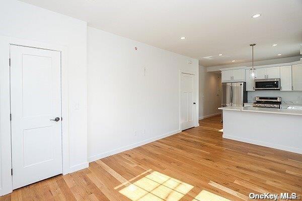 Building Photo - 156 Jefferson Ave