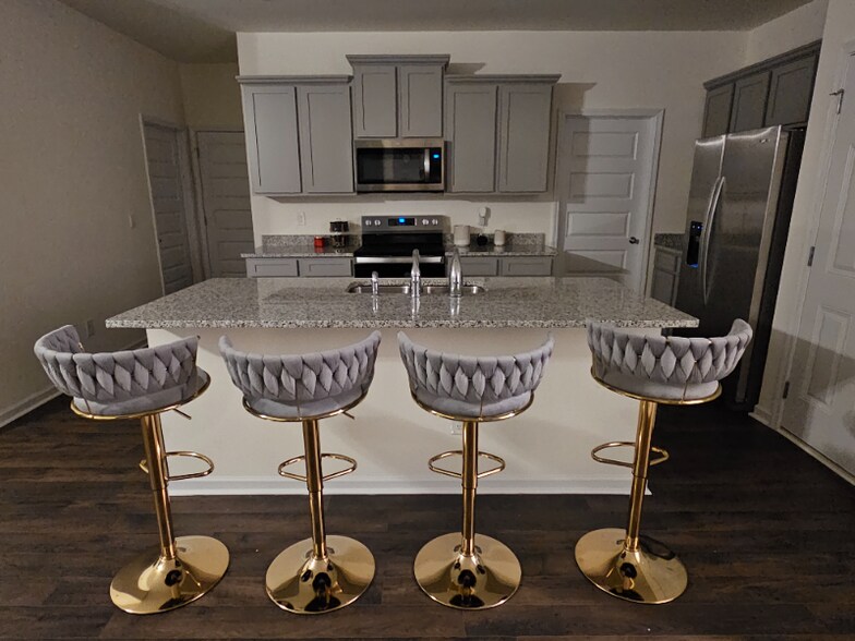 Building Photo - 11992 Conrad Cir