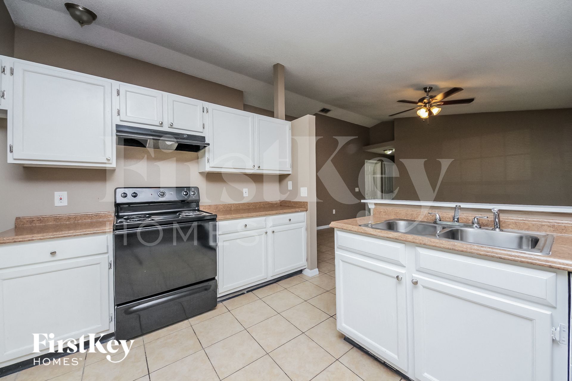 Building Photo - 7560 Groveoak Dr