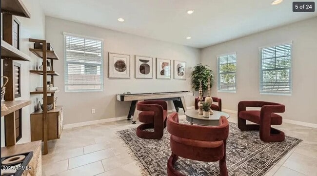 Building Photo - 23158 E Saddle Way