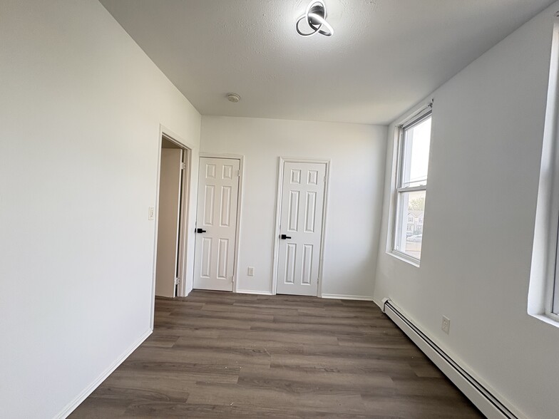 Unit 2 - 70 Wilkinson Ave