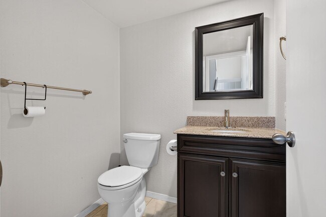 Building Photo - 841 America Way