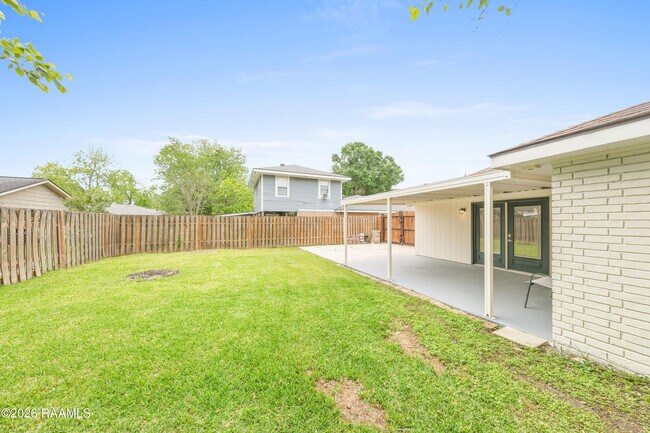 Building Photo - 106 Seattle St