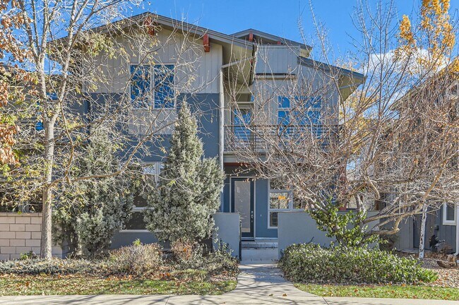 Building Photo - Modern 4-Bedroom Townhouse with Stunning Views in Boulder, CO
