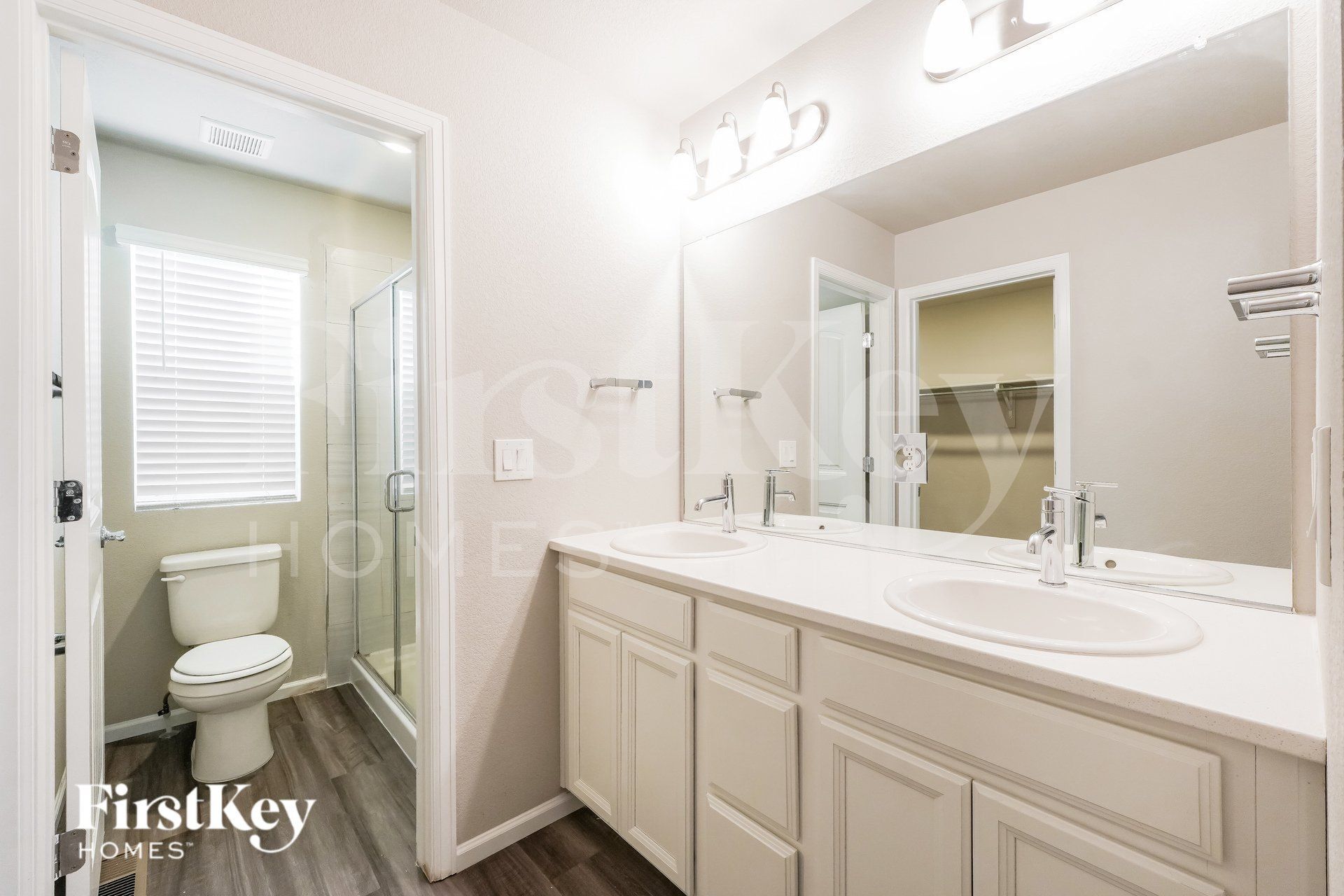 Building Photo - 11156 Murrelet Dr