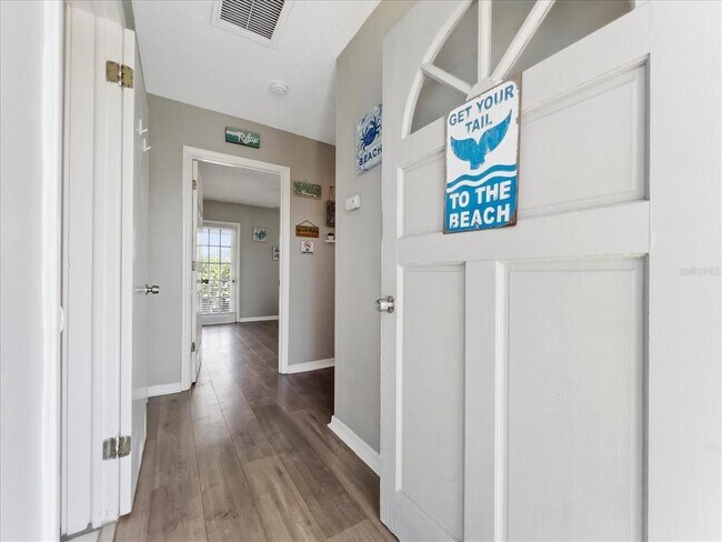 Building Photo - 3801 1st Ave S