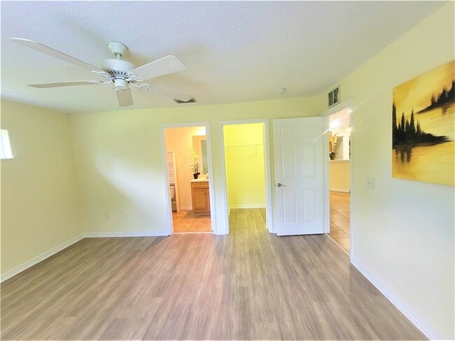Building Photo - 11124 Hotchkiss Dr