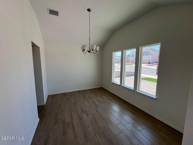 Building Photo - 1313 Meadow Rd
