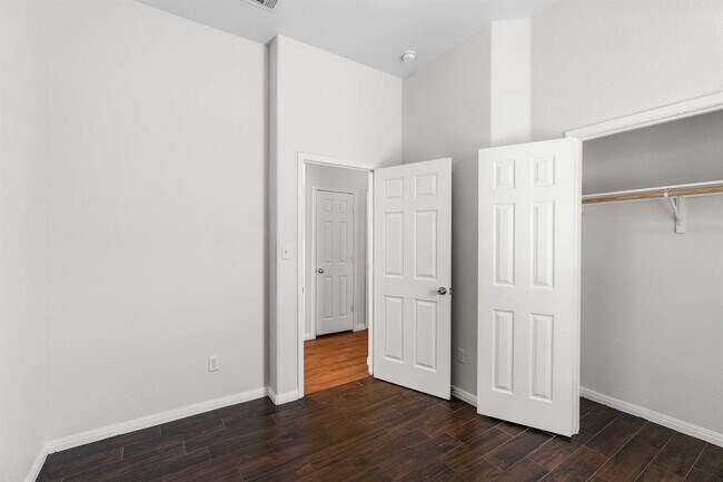 Building Photo - 12920 Snow Ln