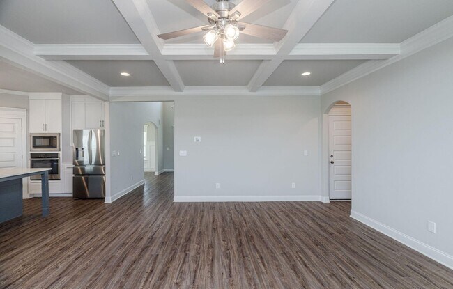 Building Photo - Like New Home in Evans