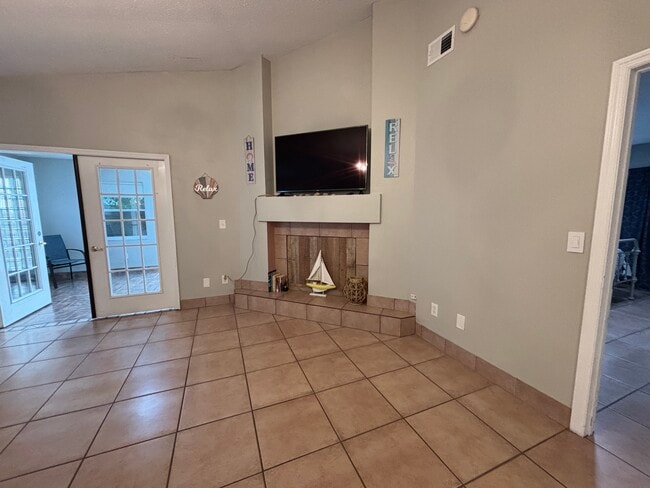 Building Photo - 44 Capistrano Dr