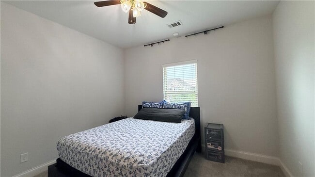 Building Photo - 1810 Kingsbridge Ct