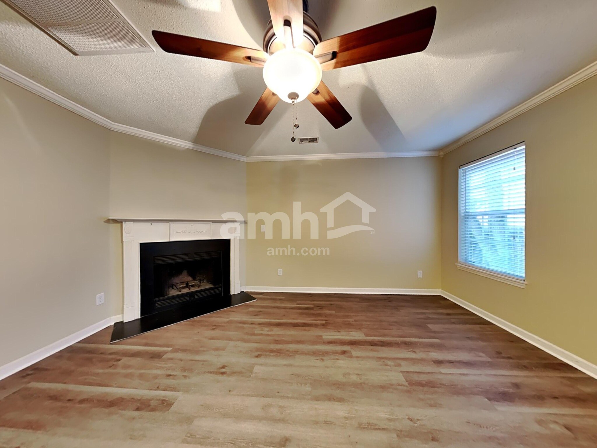 Building Photo - 110 Macallan Ct