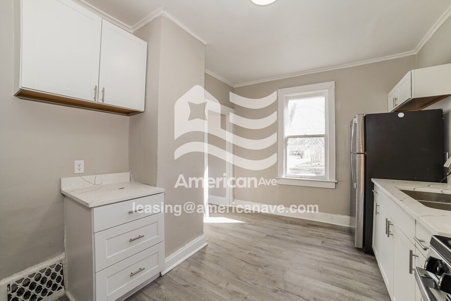 Building Photo - 1812 North North Street