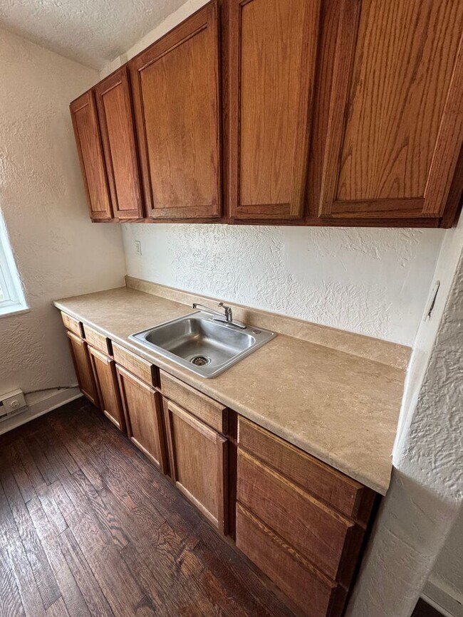 Building Photo - 2901 Chartiers Ave