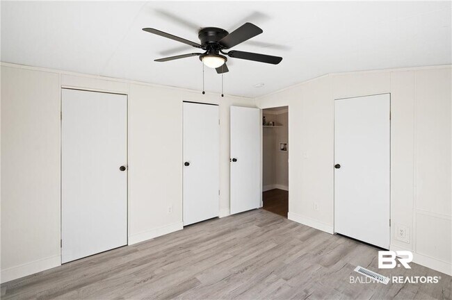 Building Photo - 16962 Lea Cir