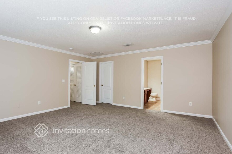 Building Photo - 9757 Hazel Lake Dr