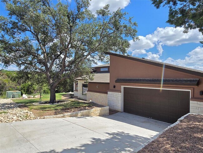 Building Photo - 3806 Boone Dr