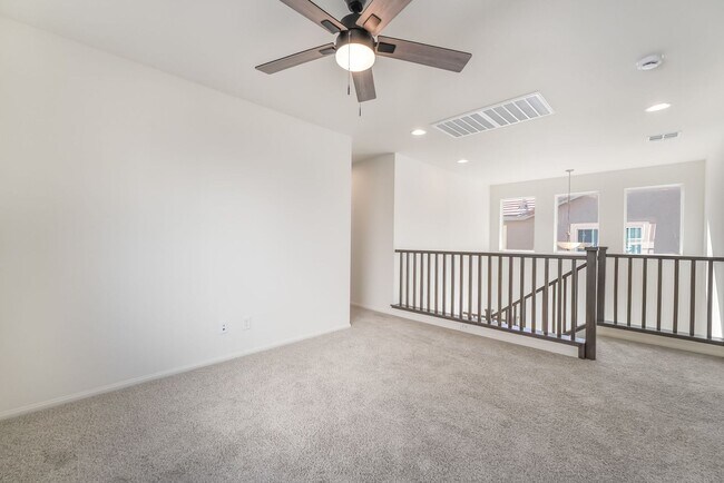 Building Photo - GORGEOUS BRAND NEW 4 BEDROOM HOME FOR LEASE!