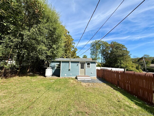 Building Photo - 5 Schradin Hill