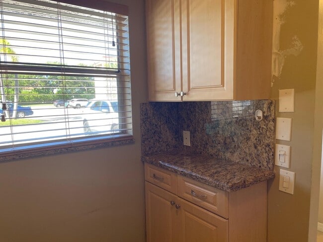 Building Photo - 608 SW Natura Blvd