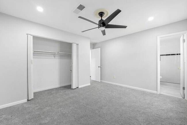 Building Photo - 4758 Pebble Trce