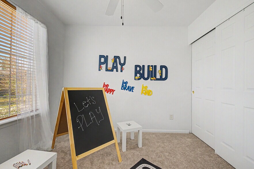 Building Photo - 9917 Aftonwood St