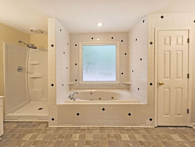 Building Photo - COMING: Spacious East Cobb Cape Cod with Main-Level Primary Suite & 3-Car Garage