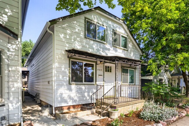 Building Photo - HISTORIC 2 BED/1 BATH HOME IN OLD TOWN LOUISVILLE: Available Now!
