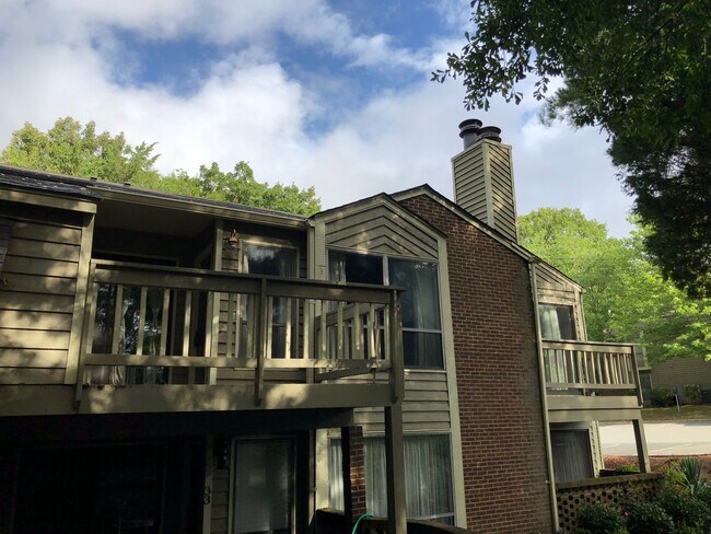 Primary Photo - 1606 Sharon Rd W