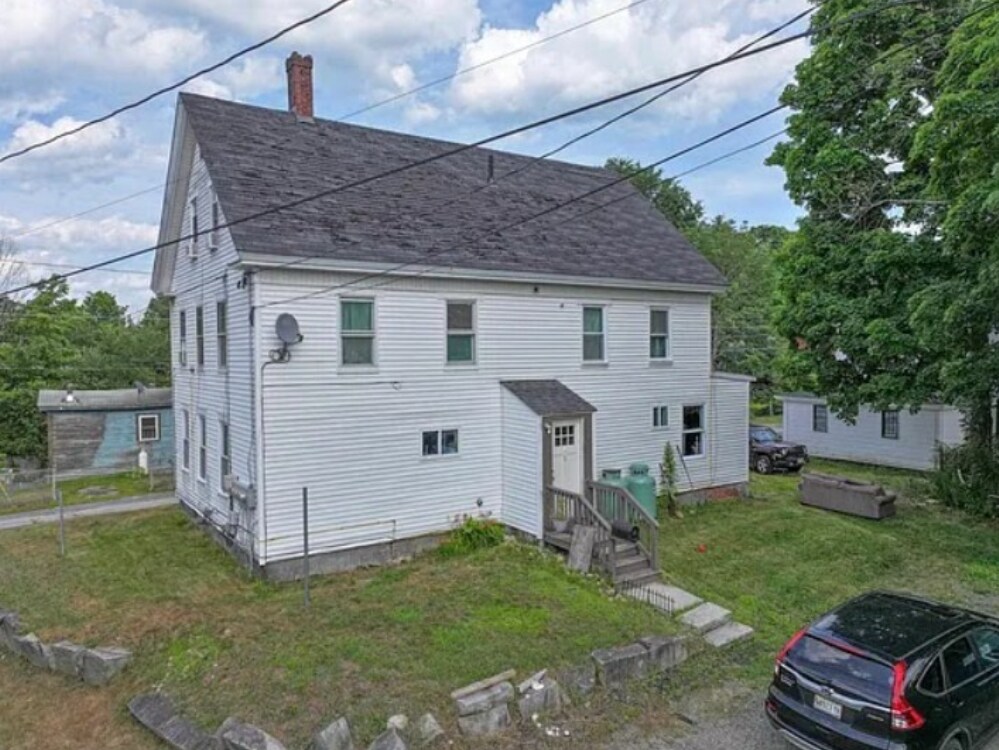 Building Photo - 12 Church St