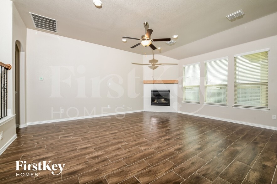 Building Photo - 14881 Gilley Ln