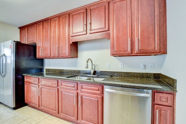 Building Photo - 4923 Krick St