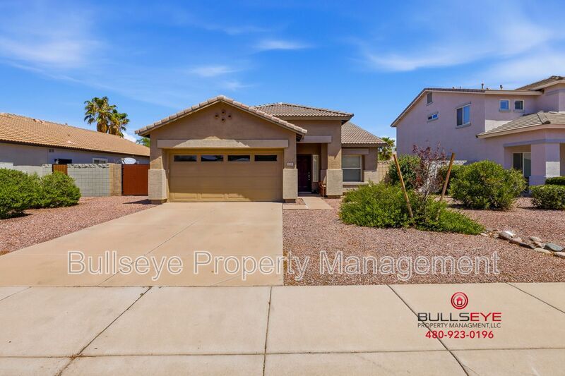 Building Photo - 3736 E Woodside Way