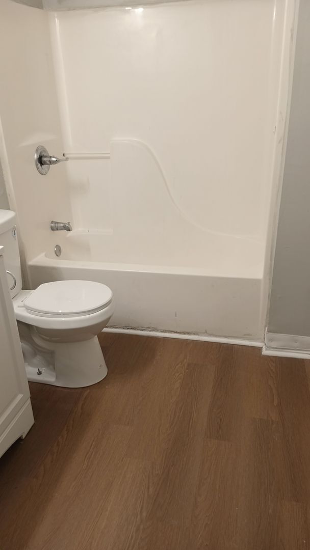 Building Photo - 2819 Greenwood Ave