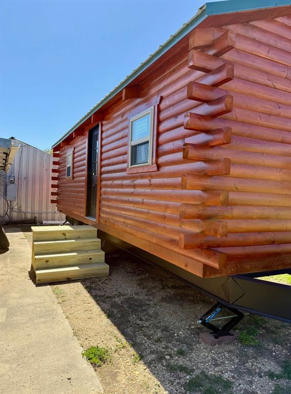 Building Photo - 203 W 22nd St