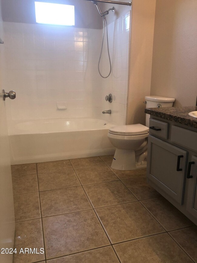 Building Photo - 4644 N 22nd St