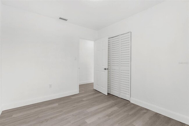 Building Photo - 21530 Glendale Ave