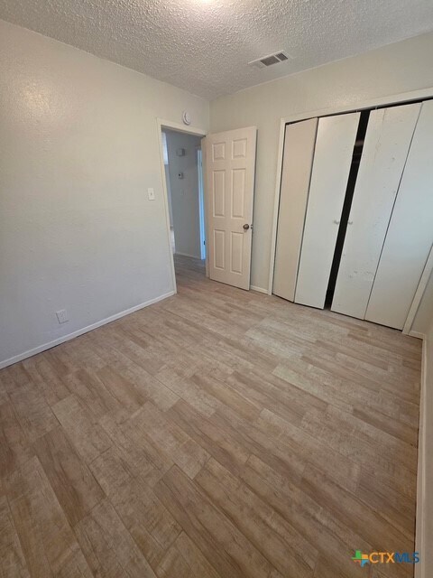 Building Photo - 2010 S 15th St