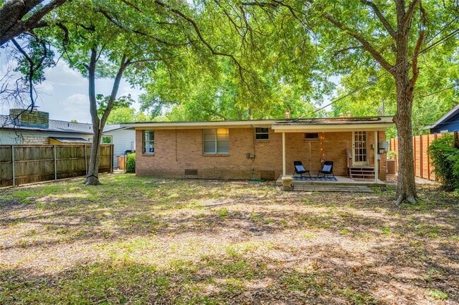 Building Photo - 7709 Woodrow Ave