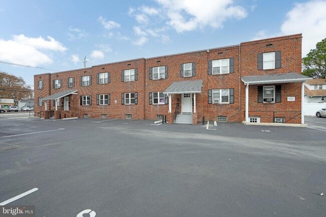 Building Photo - 11 S Black Horse Pike