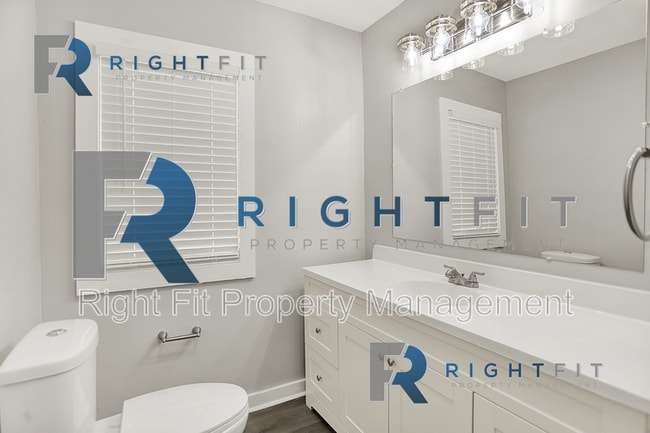 Building Photo - 3430 Carrollton Ave