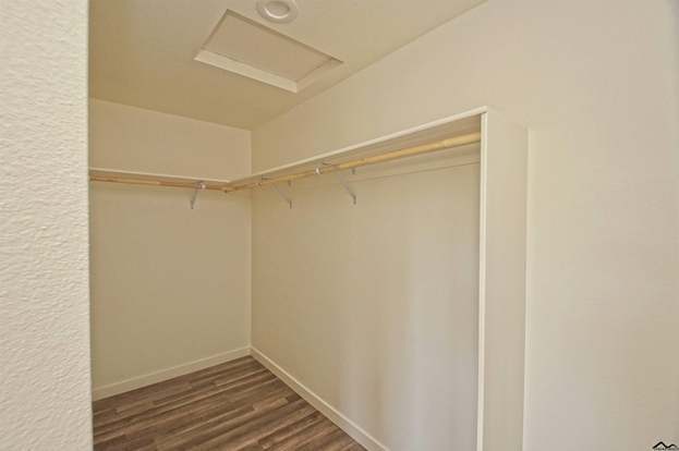 Building Photo - 8435 Buena Vista Ave
