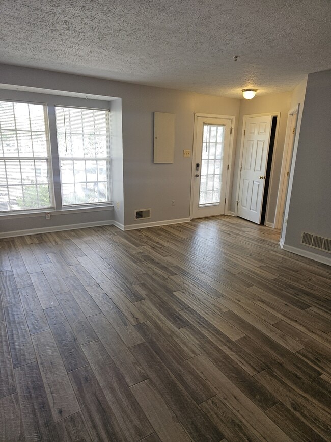 Primary Photo - 5309 Regal Ct