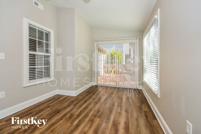 Building Photo - 543 Autumn Ridge Dr