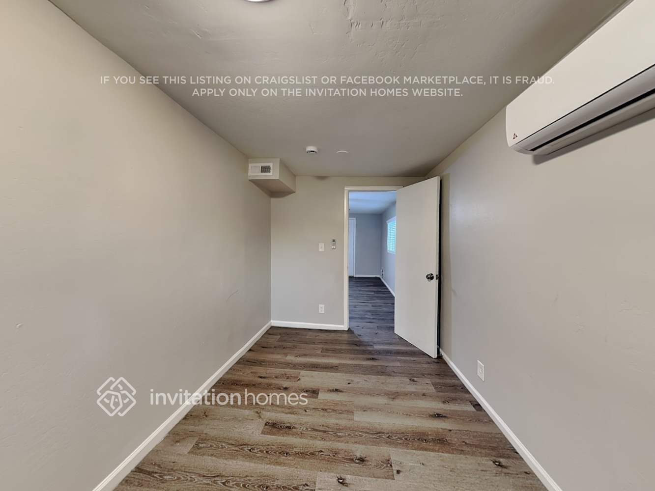 Building Photo - 141 E Millett Ave